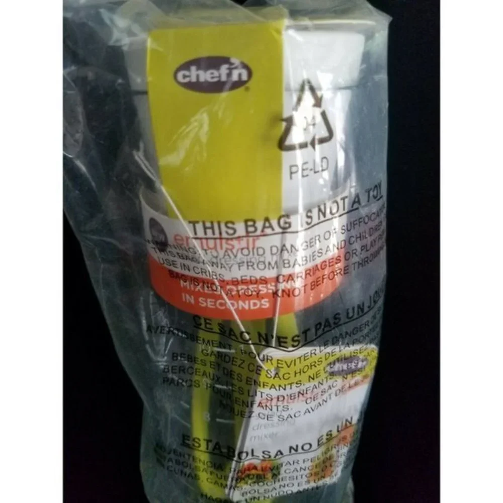 Chef'n Emulstir™ Salad Dressing Mixer New with Packaging Measuring Cup Sealed